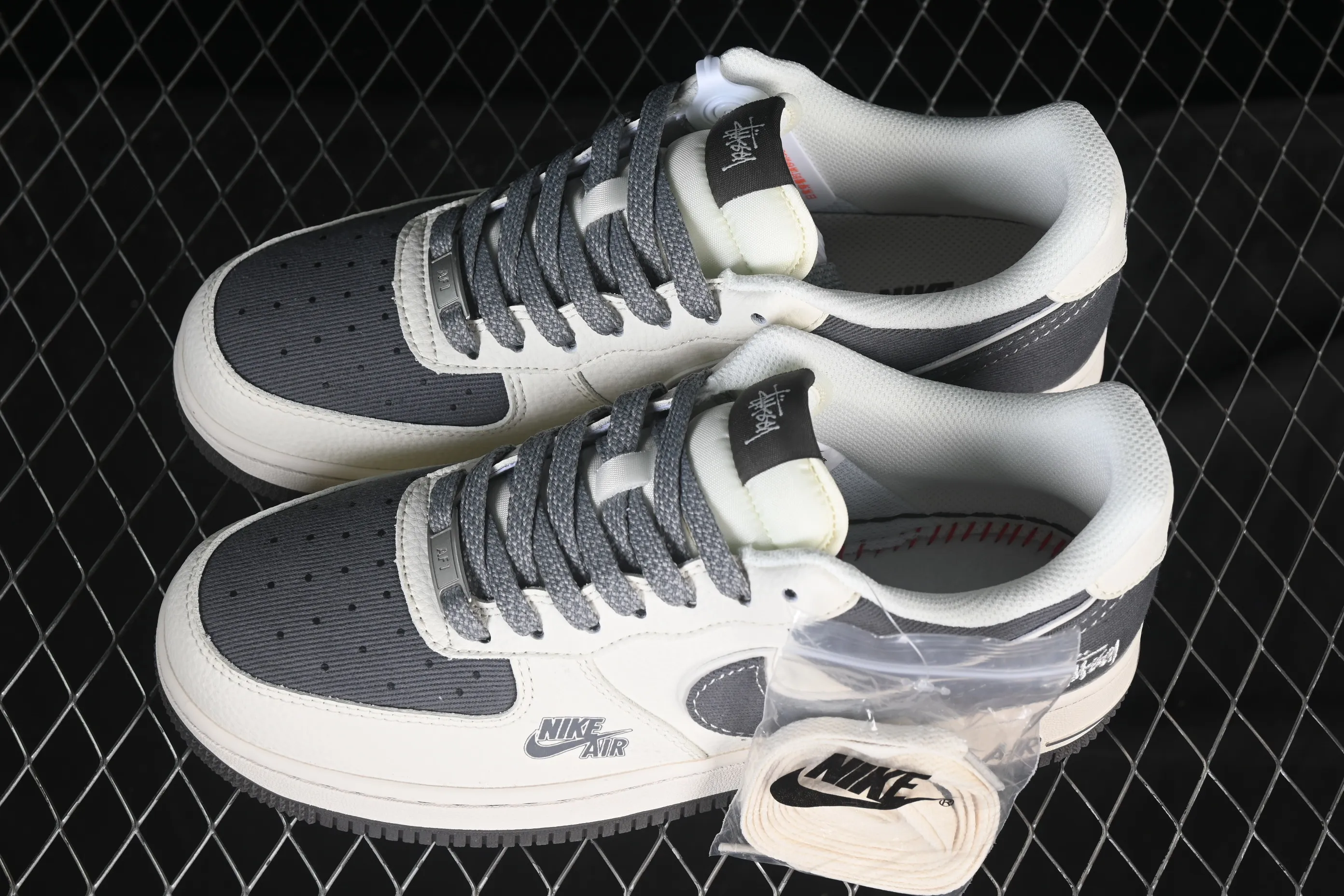 All categories Nk Air Force 1 Air Force series Nk Air Force 1 Low Air Force low-top Nike Air Force 1'07 Low Stusi co-branded rice dark gray canvas Air Force 1 low-top casual sneakers JP8028-011
